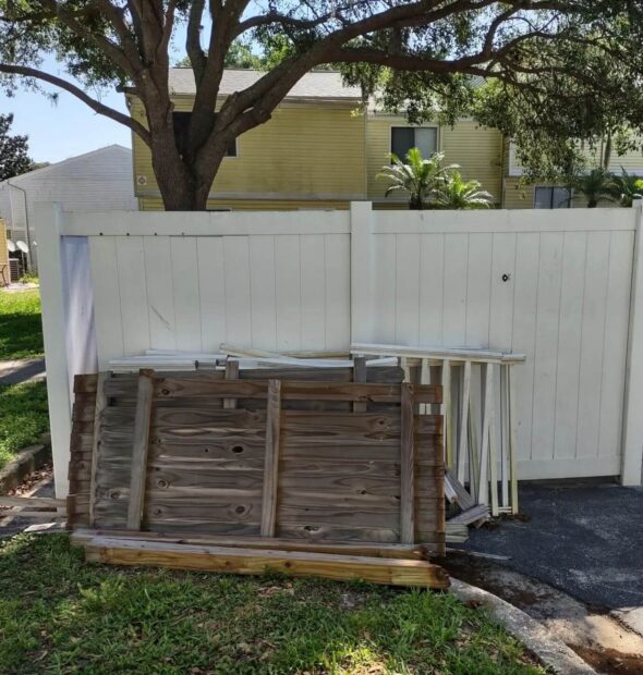 Fence Removals-Boynton Beach Junk Removal and Trash Haulers