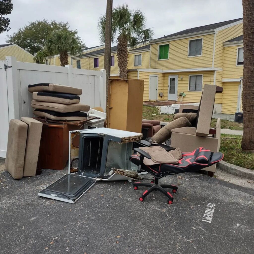 Foreclosure Clean Outs-Boynton Beach Junk Removal and Trash Haulers