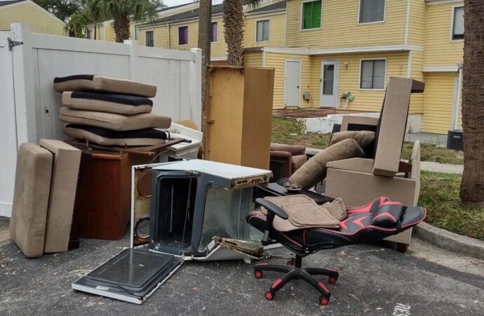 Foreclosure Clean Outs-Boynton Beach Junk Removal and Trash Haulers