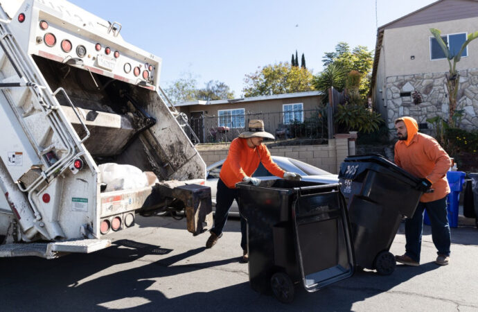 Home-Boynton Beach Junk Removal and Trash Haulers