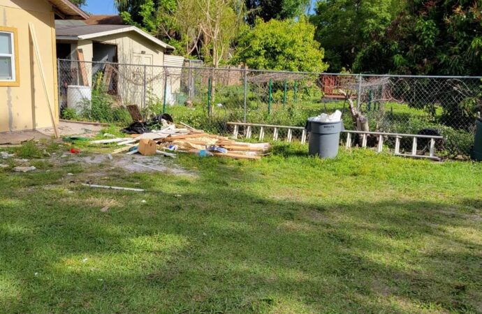 Yard Waste Junk Removal-Boynton Beach Junk Removal and Trash Haulers